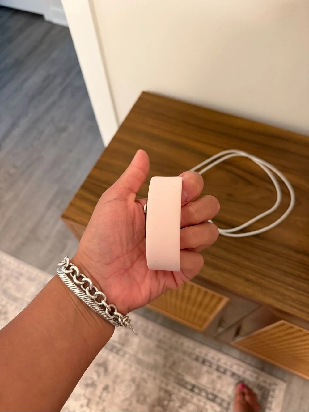 Apple Watch with Light Pink Silicone Band Series 8 45 MM